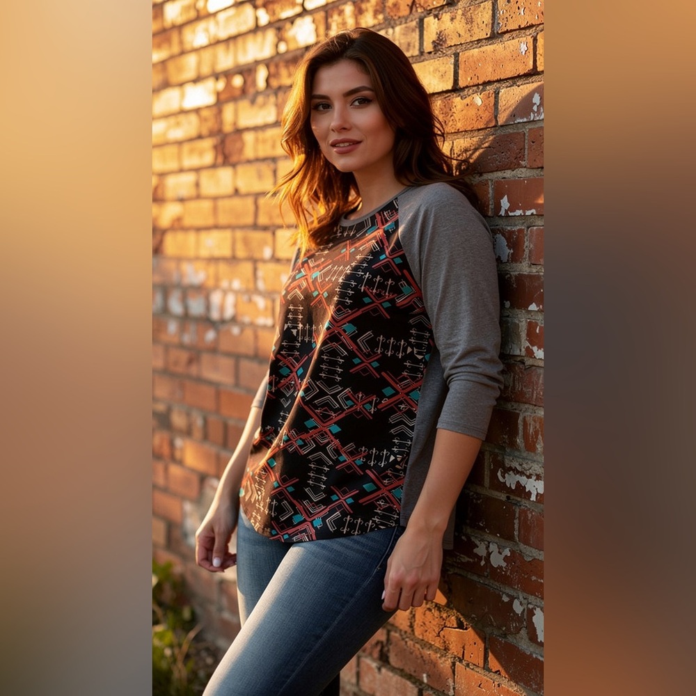 LuLaRoe Black and Gray Geometric Long Sleeve Top